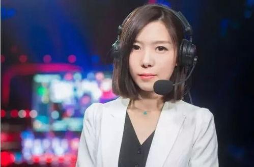 解说艺人吃瓜,解说艺人趣味吃瓜瞬间