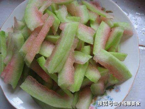 陇南女吃瓜,揭秘当地独特的饮食文化