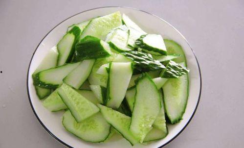 陇南女吃瓜,揭秘当地独特的饮食文化