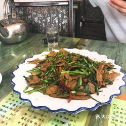 饶河县吃瓜,瓜果飘香，品味田园生活